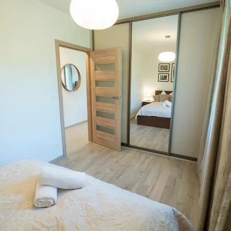 公寓 Family - W Dolinie Szczescia Apartamentowiec Bawaria 斯克拉斯卡波伦巴